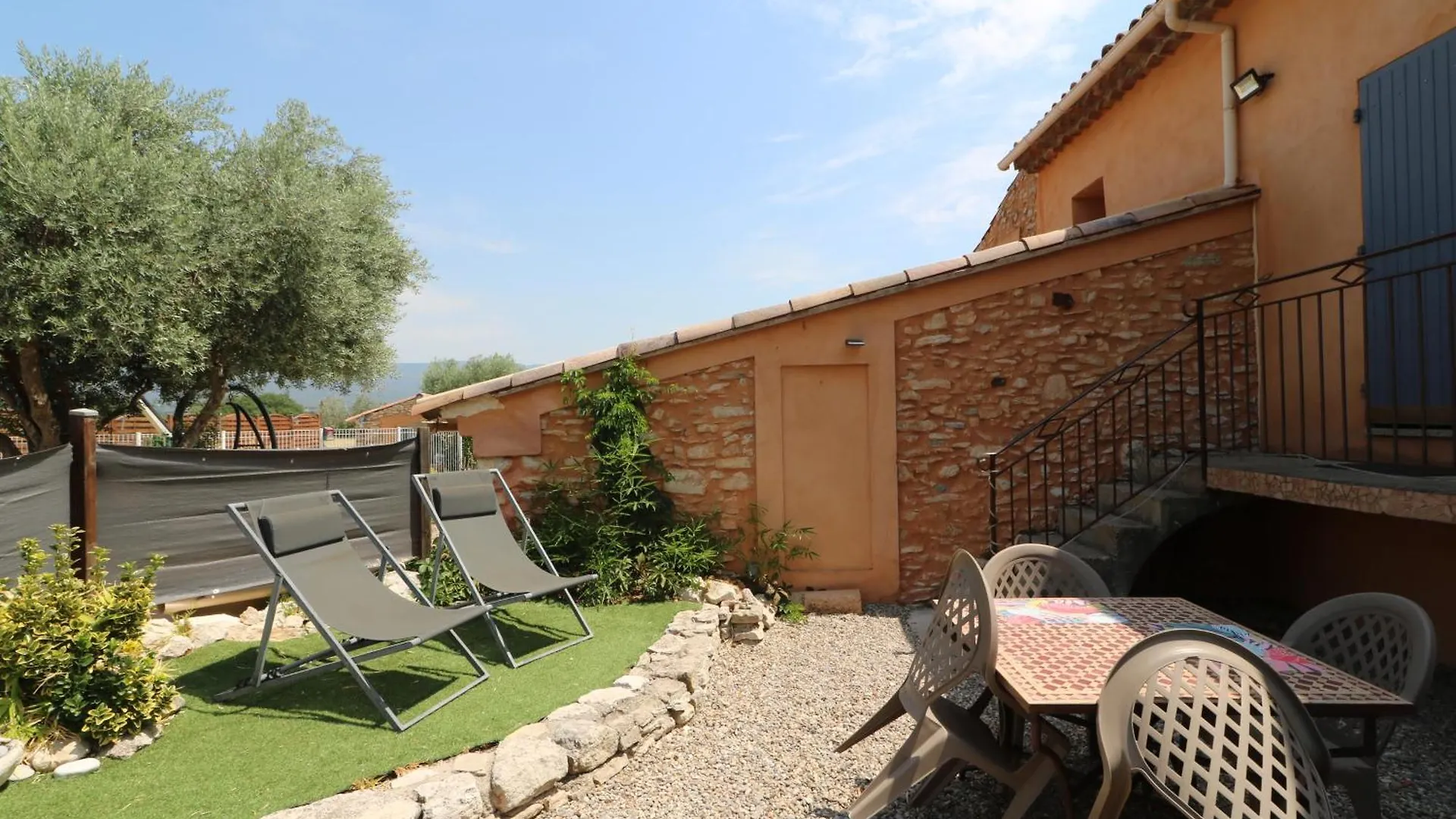 Location Gite Avec Piscine Luberon Artemiss Apt Holiday home