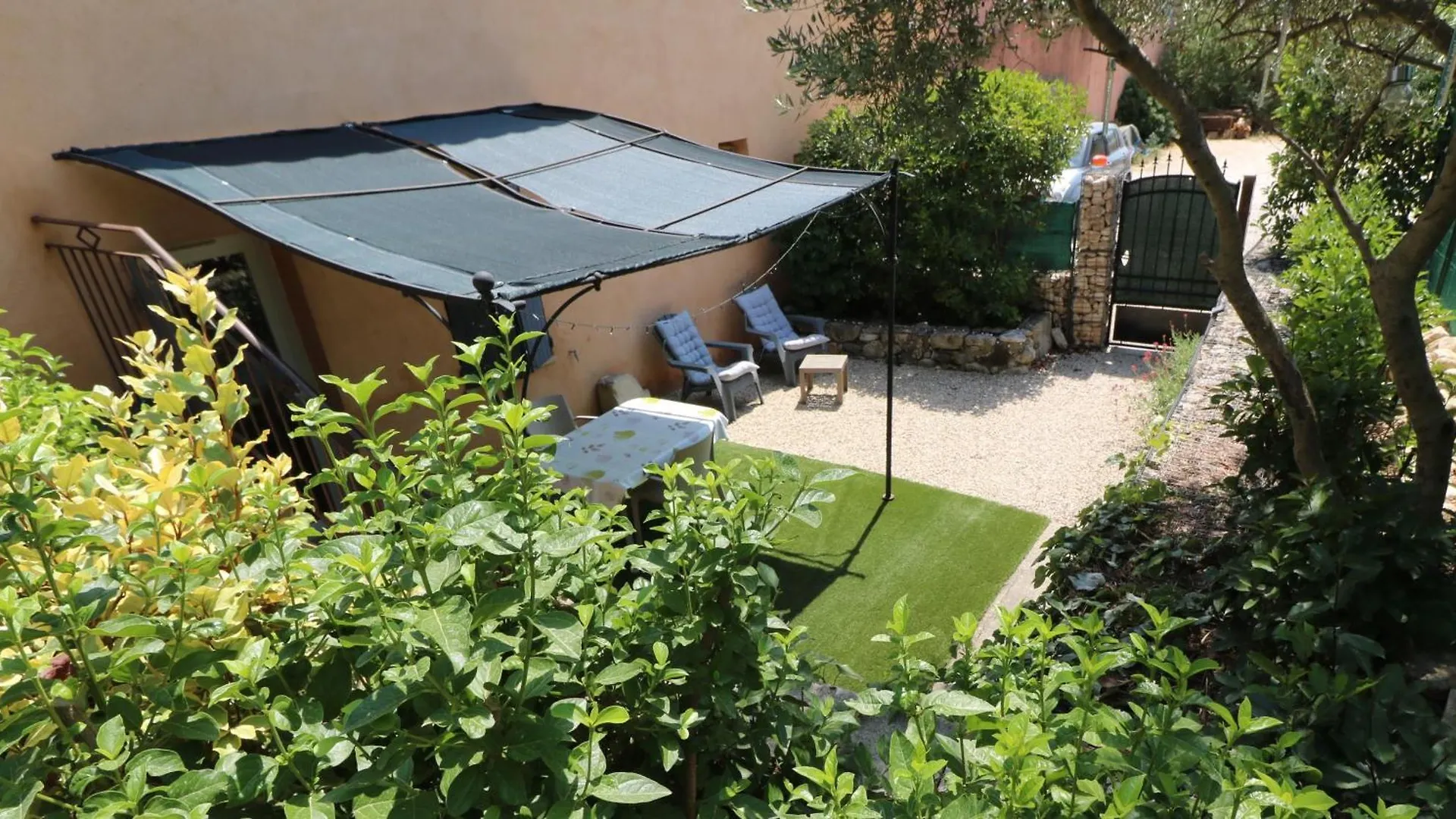 Location Gite Avec Piscine Luberon Artemiss Apt France